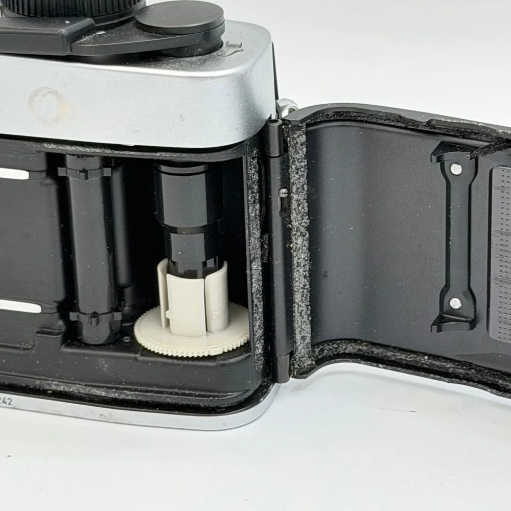 Leica R4 35mm SLR Film Camera Body Silver Leitz Tested Body Only 1618242
